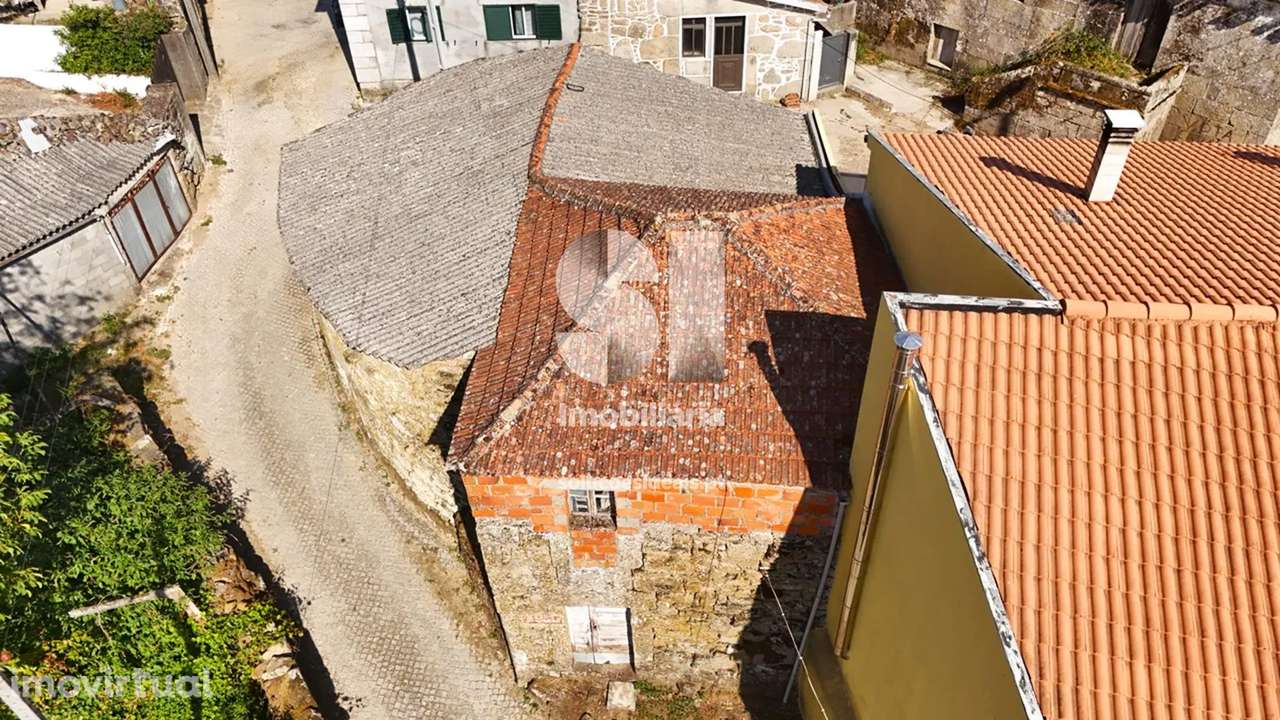 Moradia para Restaurar T0 - Grande imagem: 2/24