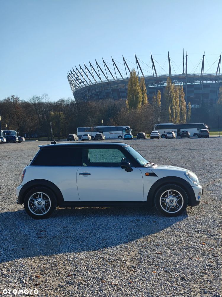 MINI Cooper Standard - 11