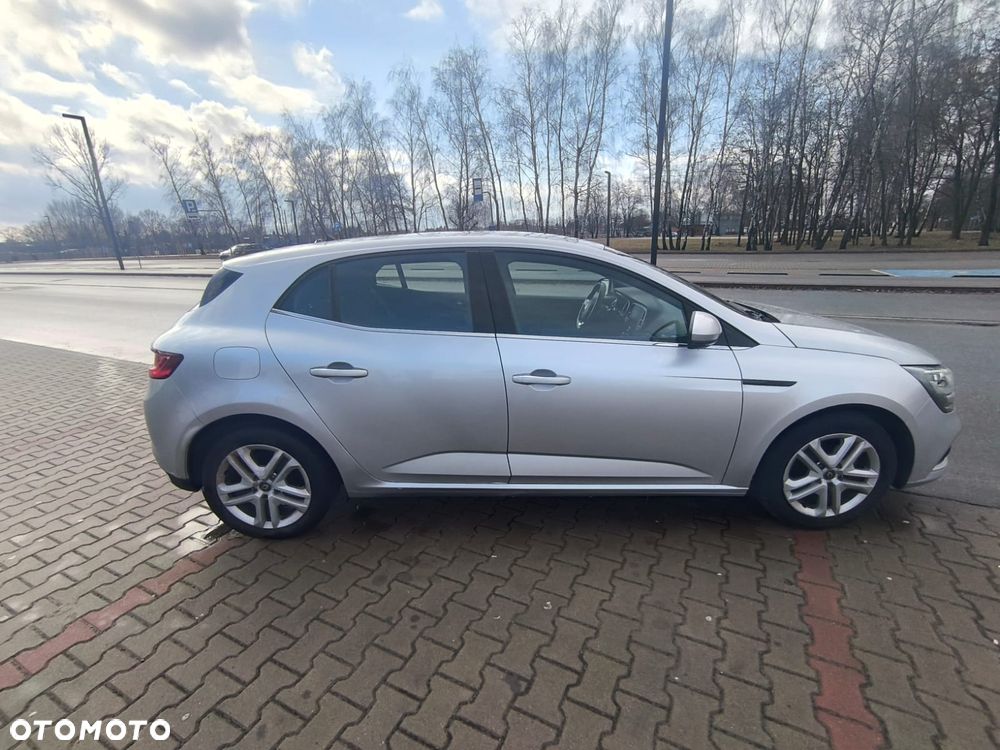 Renault Megane TCe 140 GPF EDC ZEN - 13