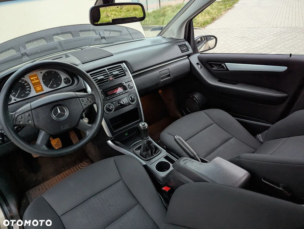Mercedes-Benz Klasa B 180 CDI - 12