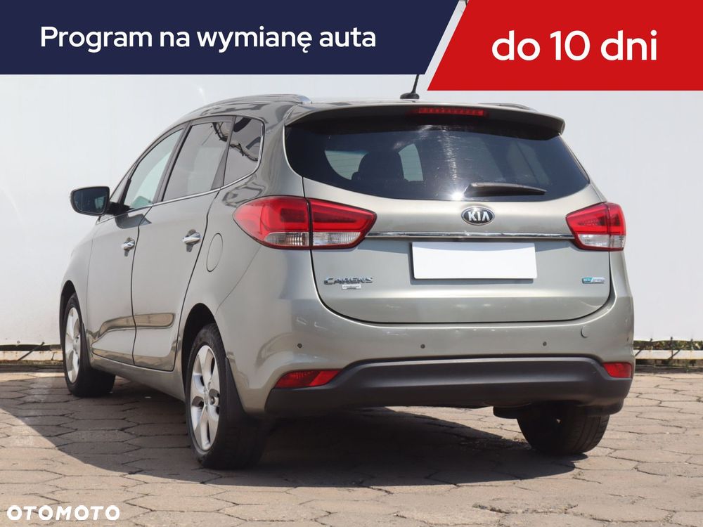 Kia Carens - 6