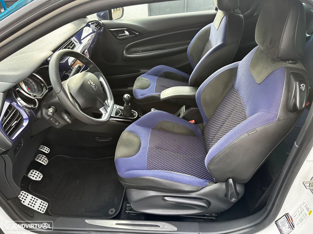 Citroën DS3 1.6 e-HDi So Chic - 17