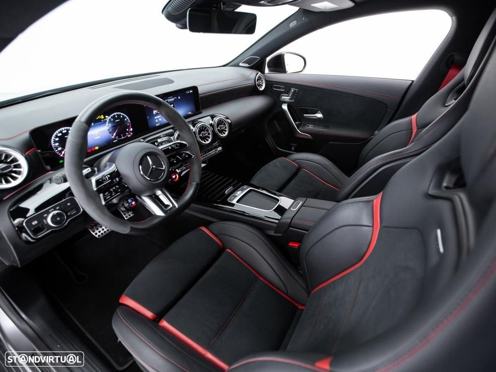 Mercedes-Benz CLA 45 AMG - 8
