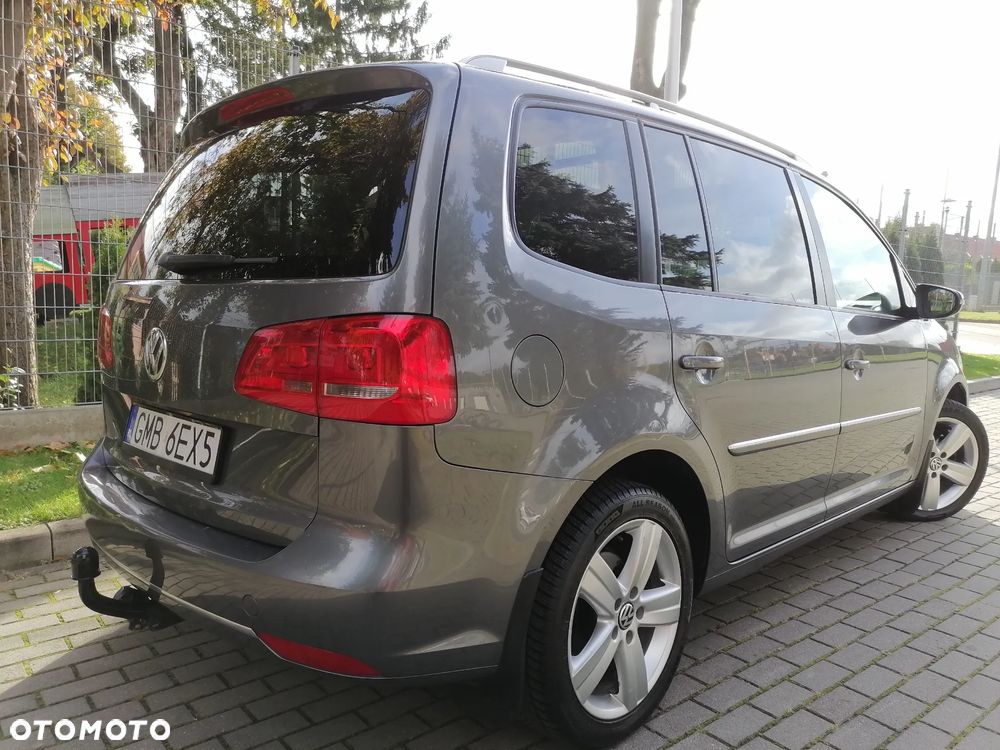 Volkswagen Touran 2.0 TDI DPF BlueMotion Technology Highline - 4