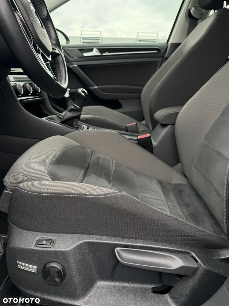 Volkswagen Golf 1.4 TSI BMT Highline - 34