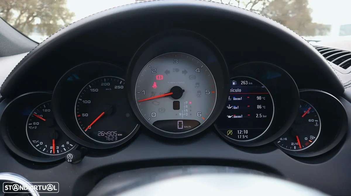 Porsche Cayenne S - 51