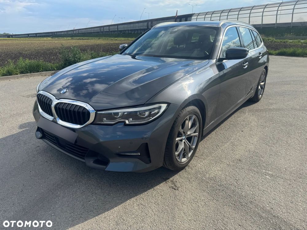 BMW Seria 3 320d Sport Line - 2
