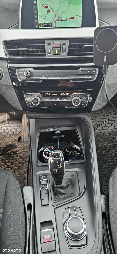 BMW X1 sDrive18i GPF Advantage - 10