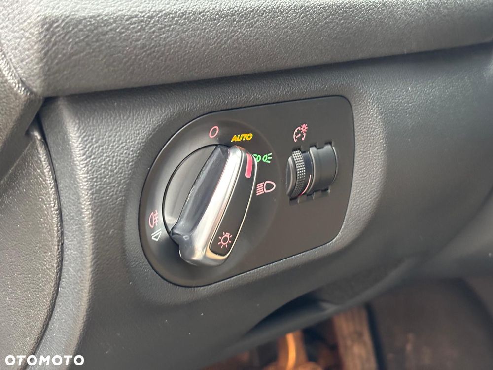 Audi A3 Sportback 1.4 TFSI Ambiente S tronic - 19