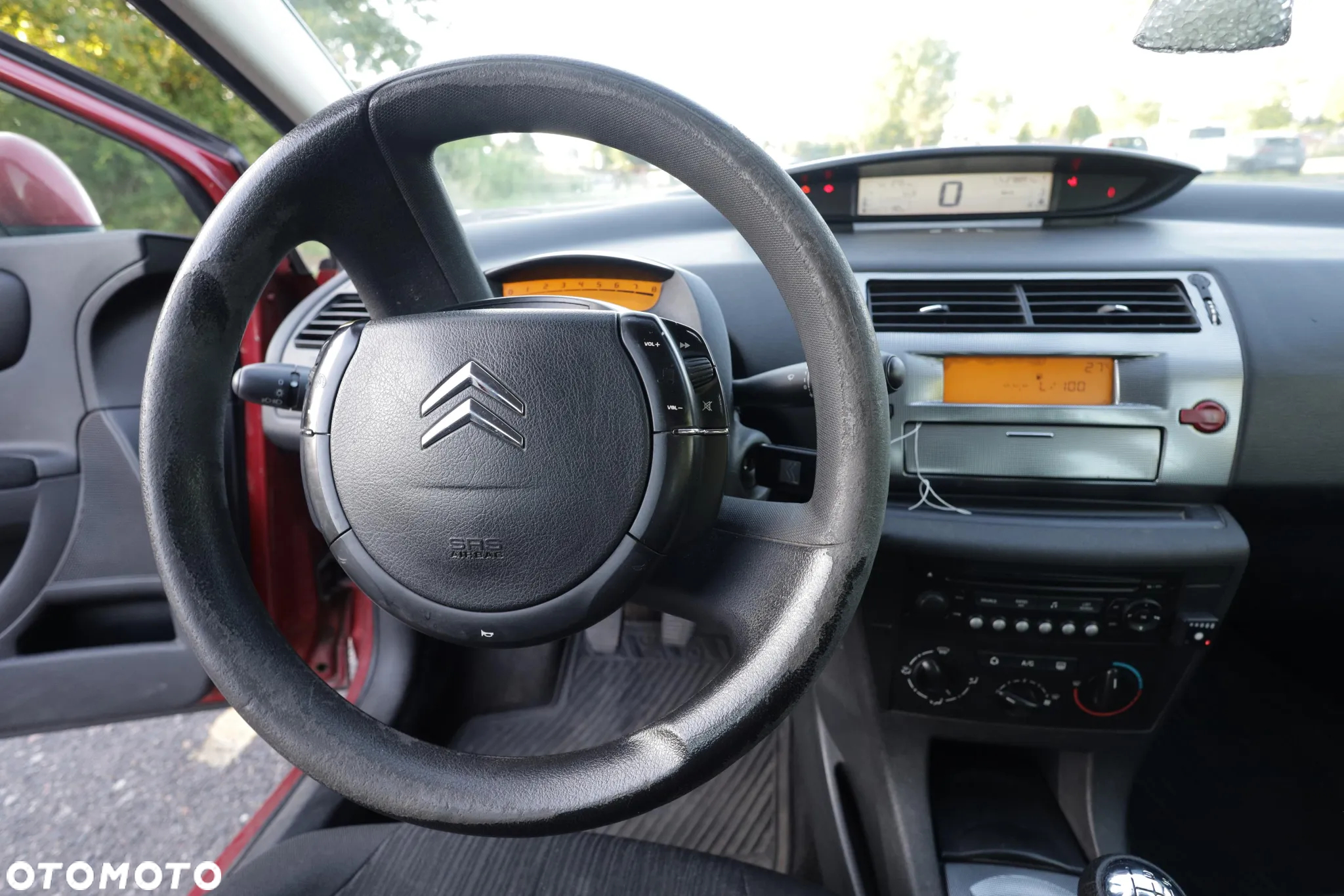 Citroën C4 1.6 16V Confort - 11
