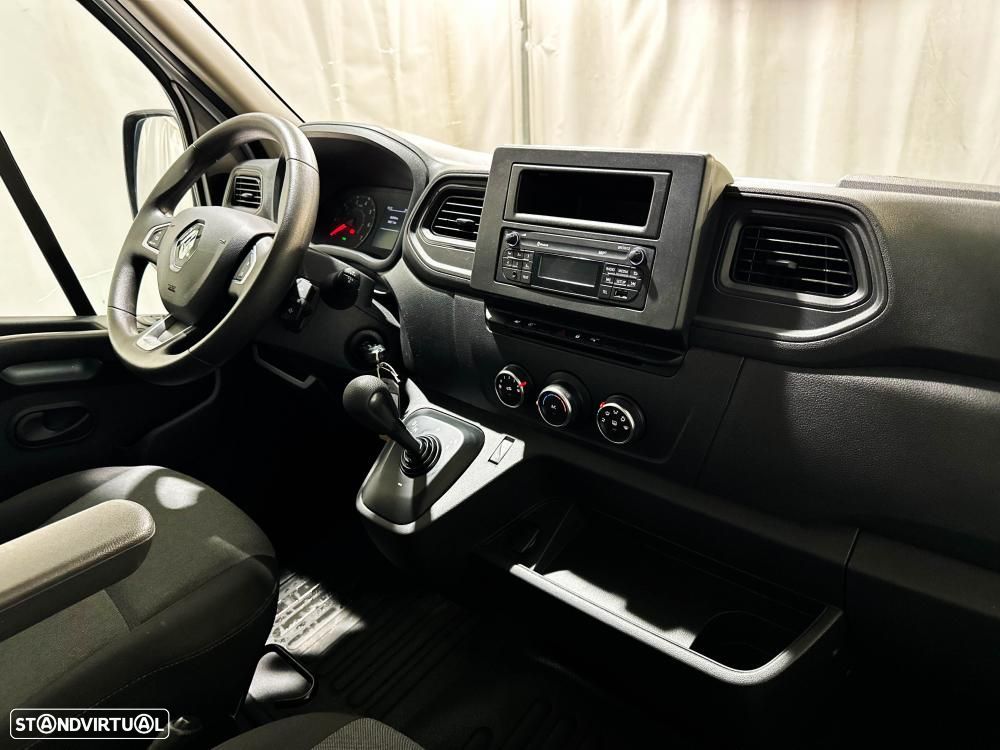 Renault Master L2H2 Confort Auto - 30