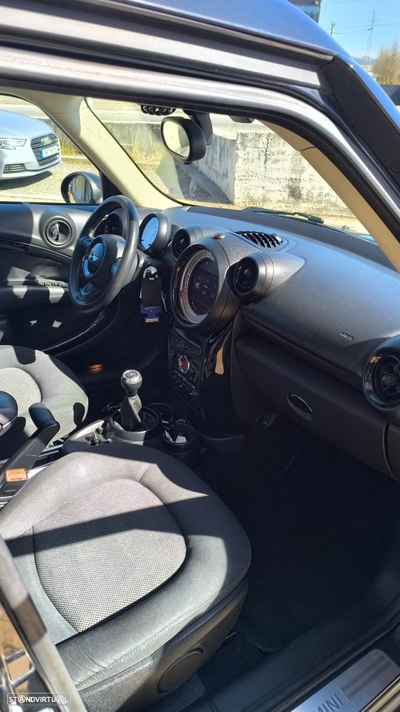 MINI Countryman One D - 9