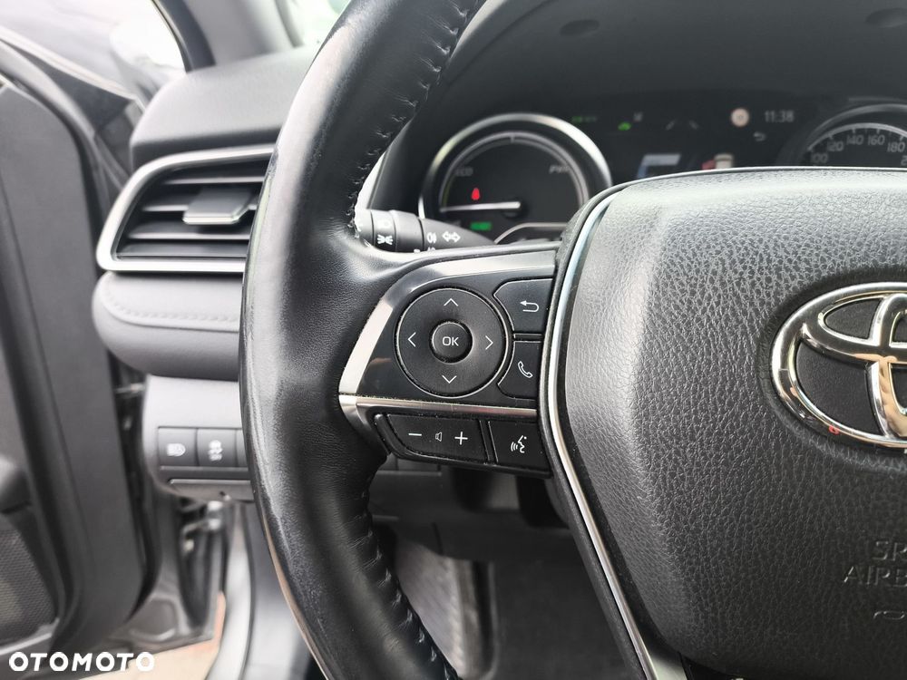 Toyota Camry 2.5 Hybrid Executive CVT - 16