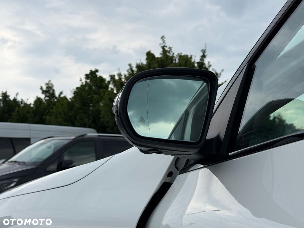 Mercedes-Benz GLA 250 4-Matic Progressive - 10