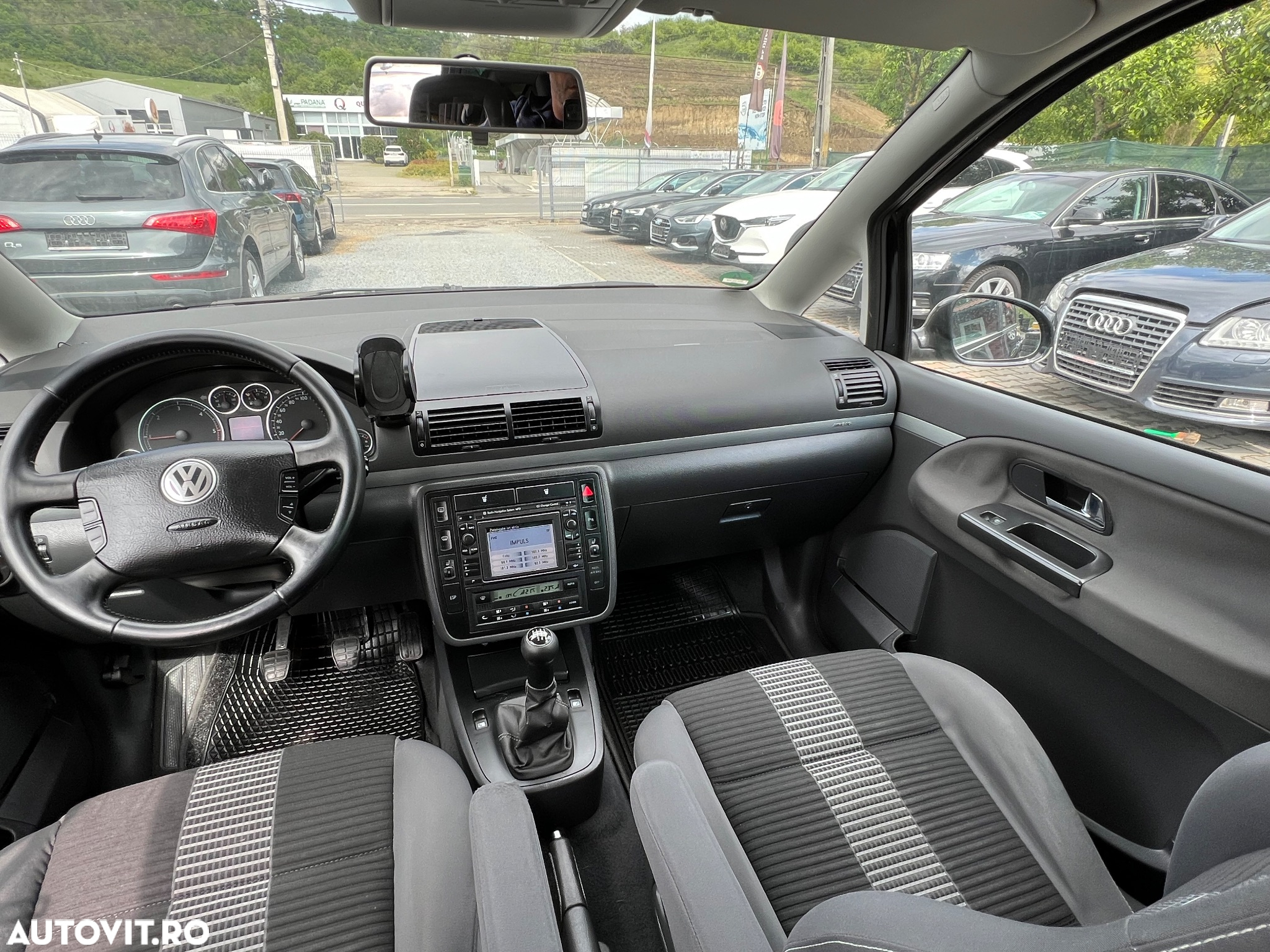 Volkswagen Sharan 2.0 TDI DPF BlueMotion United - 19
