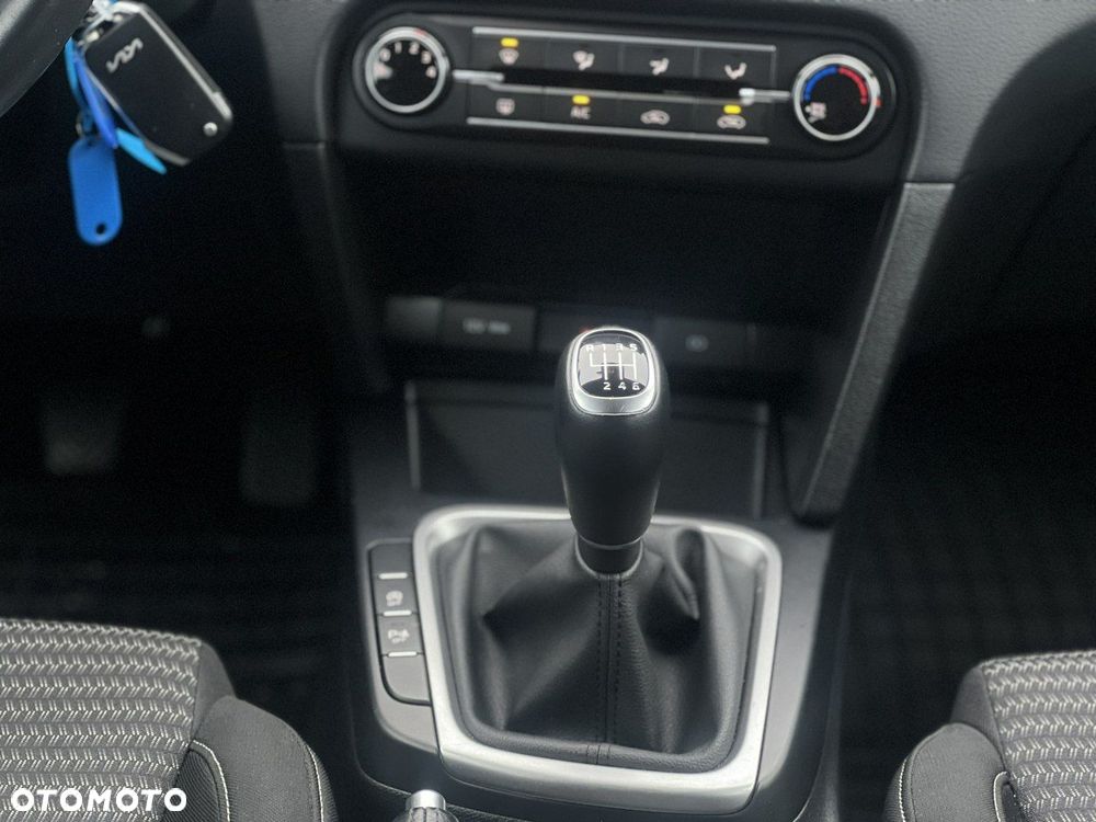 Kia XCeed 1.0 T-GDI M - 11