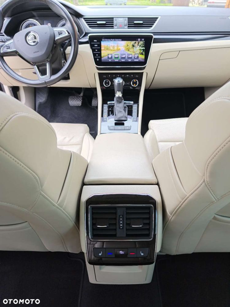 Skoda Superb 1.8 TSI L&K DSG - 12