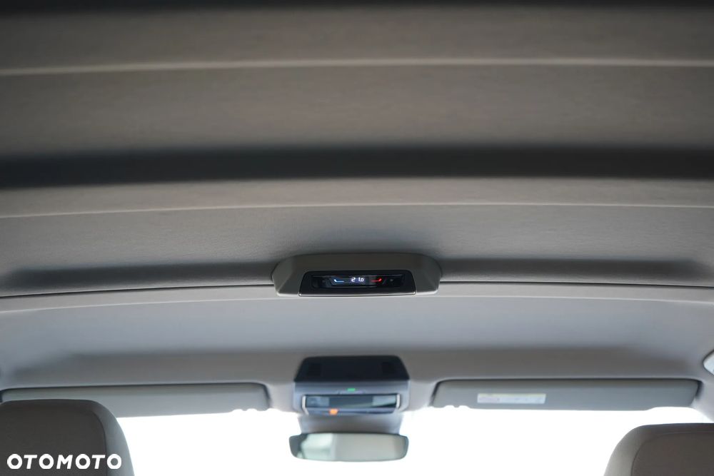 Volkswagen Multivan 2.0 TDI L1 Life DSG - 18