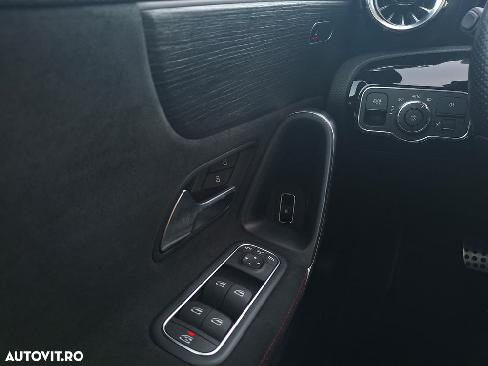 Mercedes-Benz A 250 e Aut. - 30