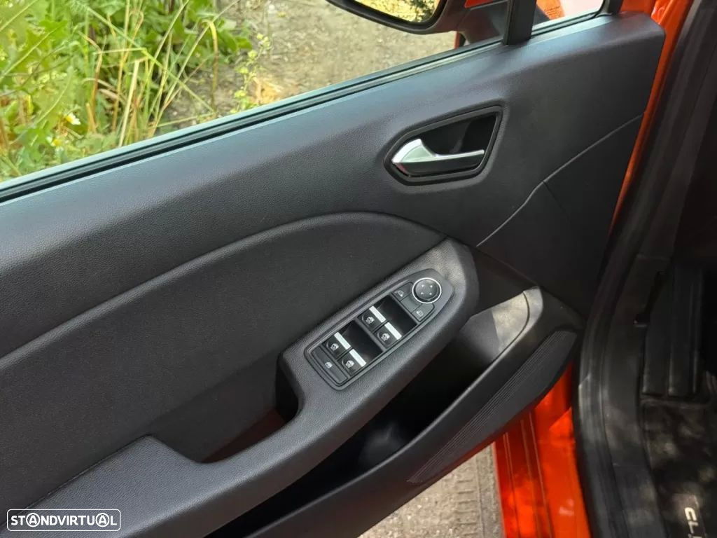 Renault Clio - 13