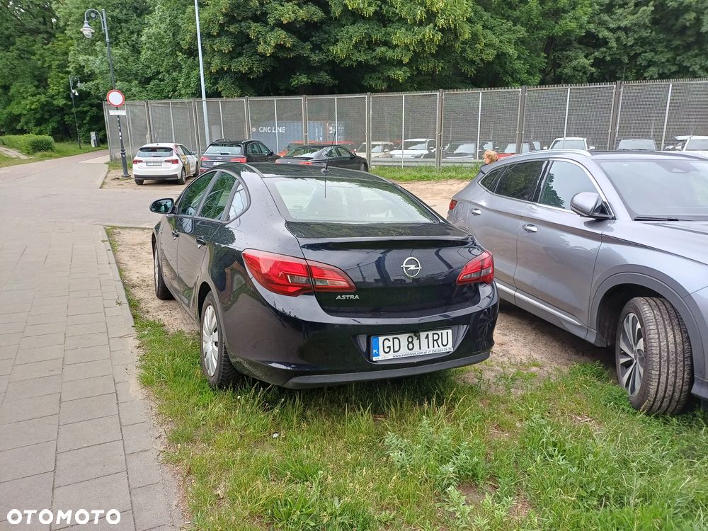 Opel Astra 1.6 EU6 - 5