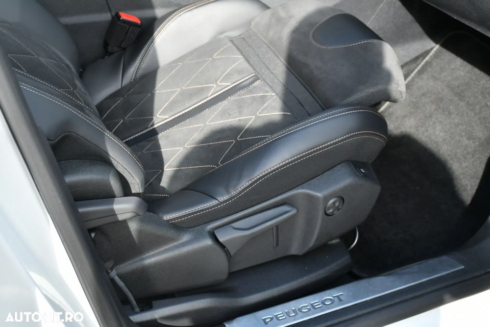 Peugeot 3008 2.0 BlueHDI S&S EAT8 GT - 29