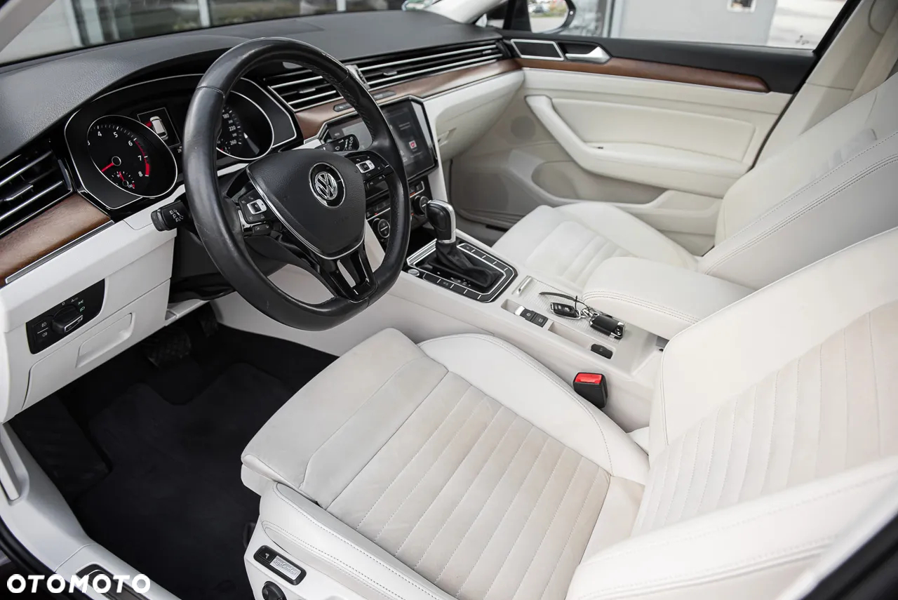 Volkswagen Passat Variant 1.8 TSI (BlueMotion Technology) DSG Highline - 15