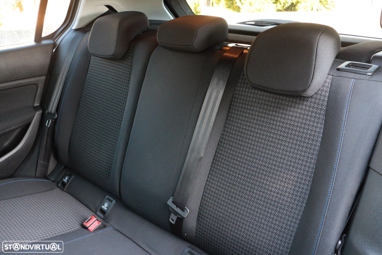 Peugeot 308 1.5 BlueHDi Style - 18