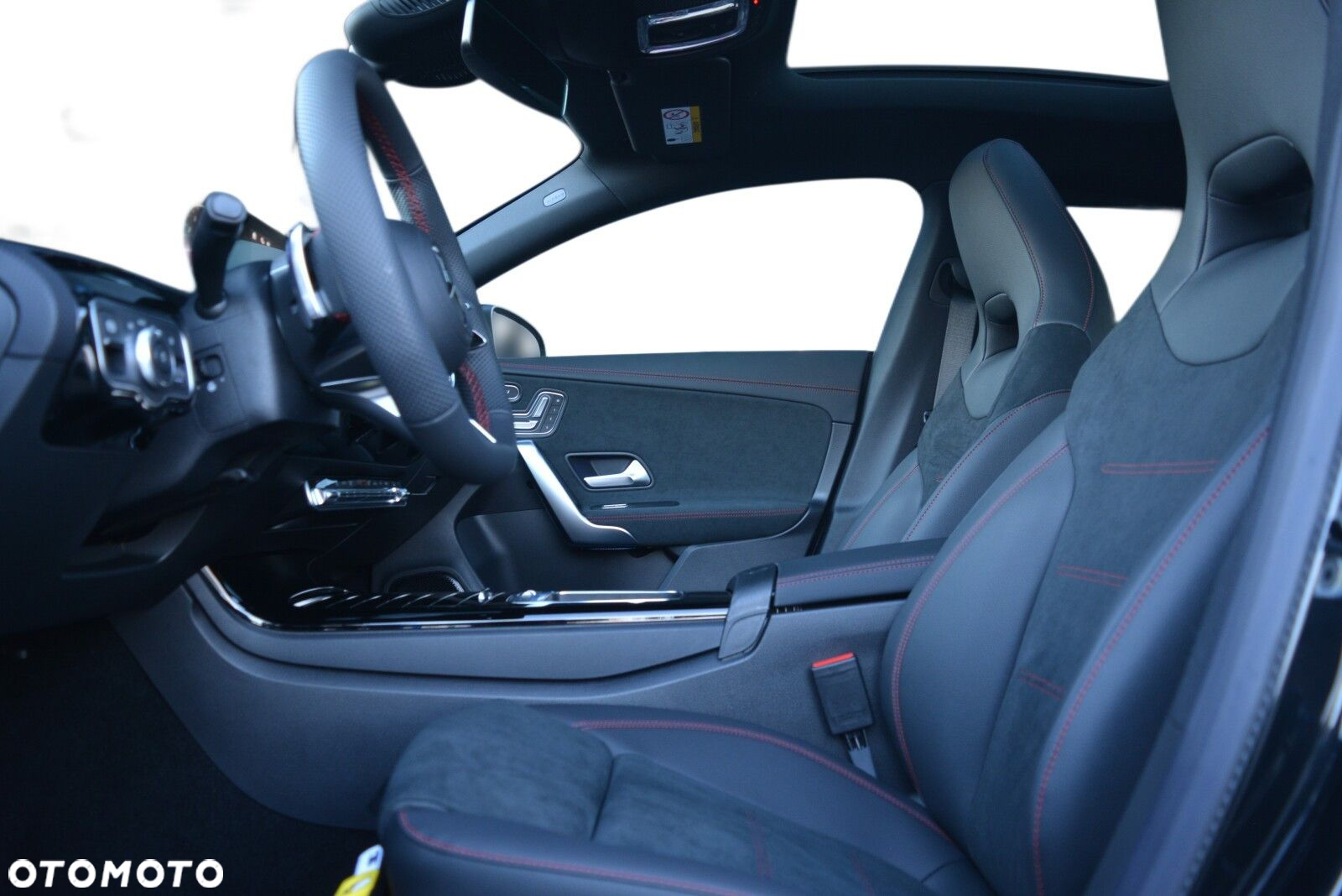 Mercedes-Benz CLA 200 Progressive 7G-DCT - 7