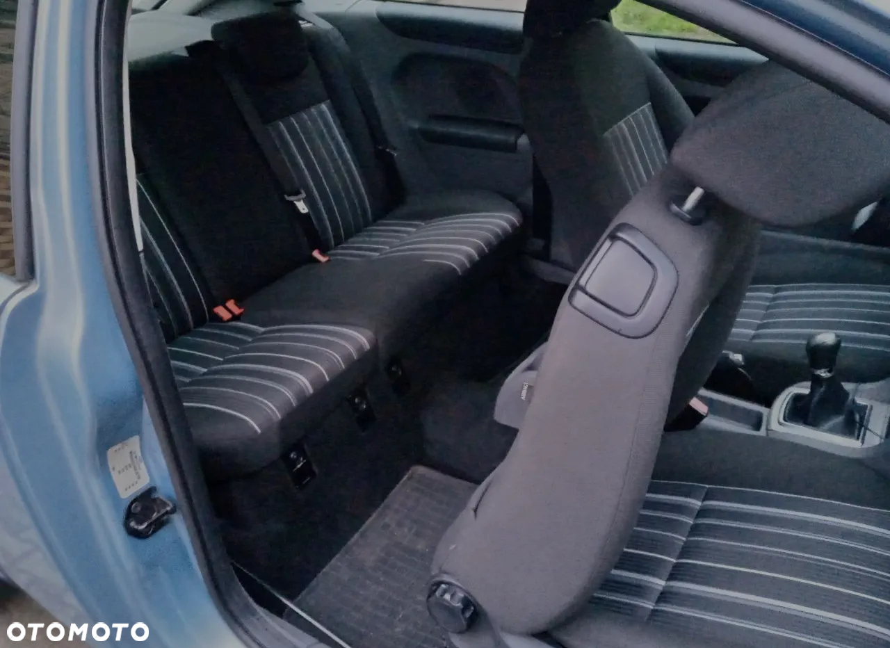Ford Focus - 14