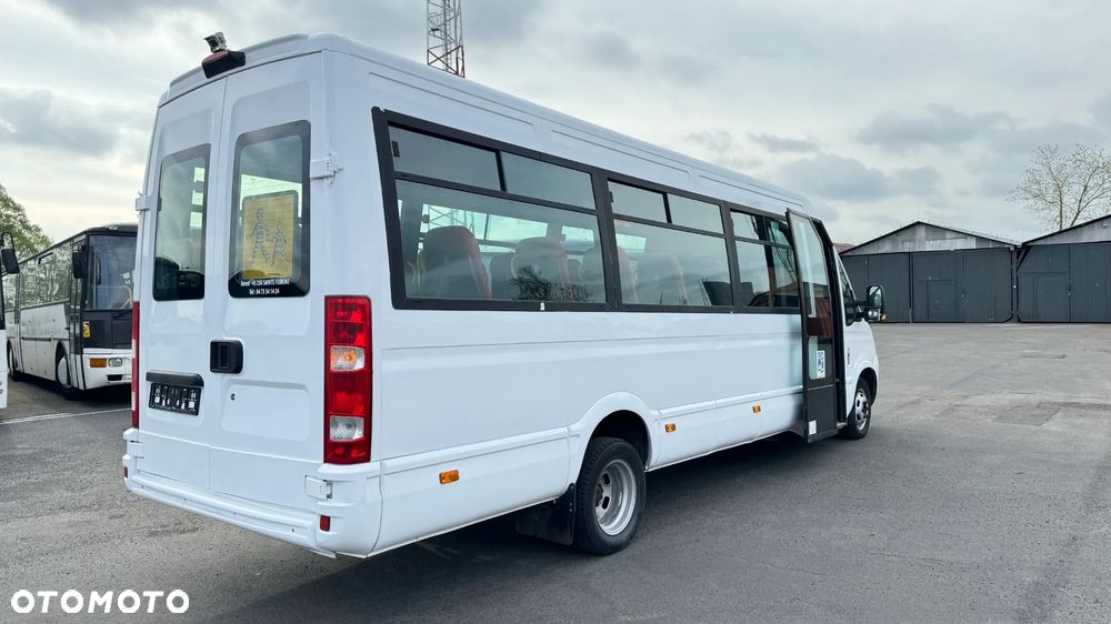 Irisbus Iveco Daily / 23 miejsca / Cena 69000 zł netto - 8