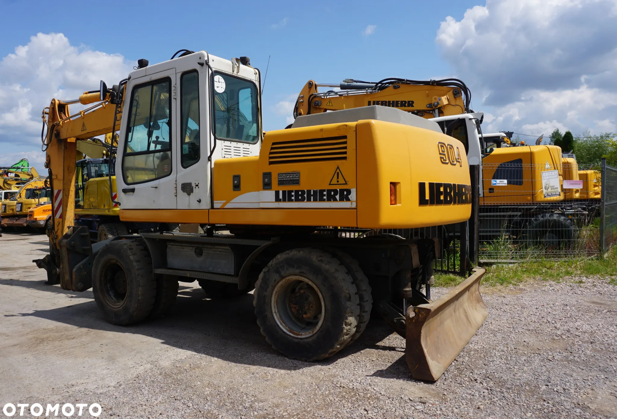 Liebherr A 904 - 5