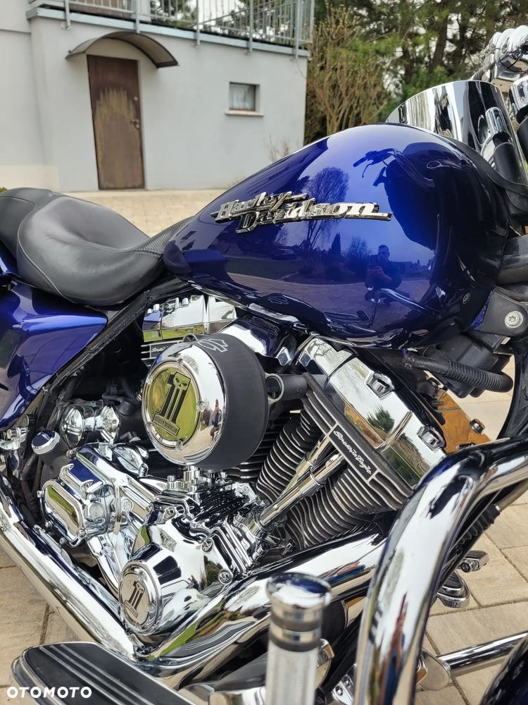 Harley-Davidson Touring Street Glide - 26