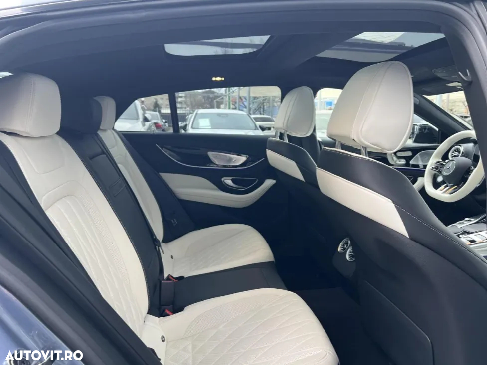 Mercedes-Benz AMG GT 53 4MATIC+ MHEV - 16
