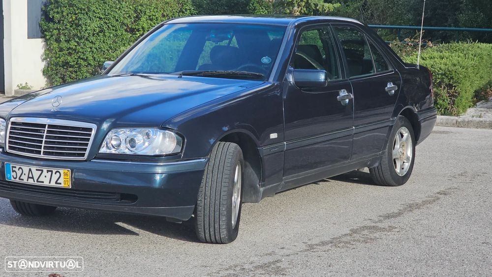 Mercedes-Benz C 220 D Elegance - 3