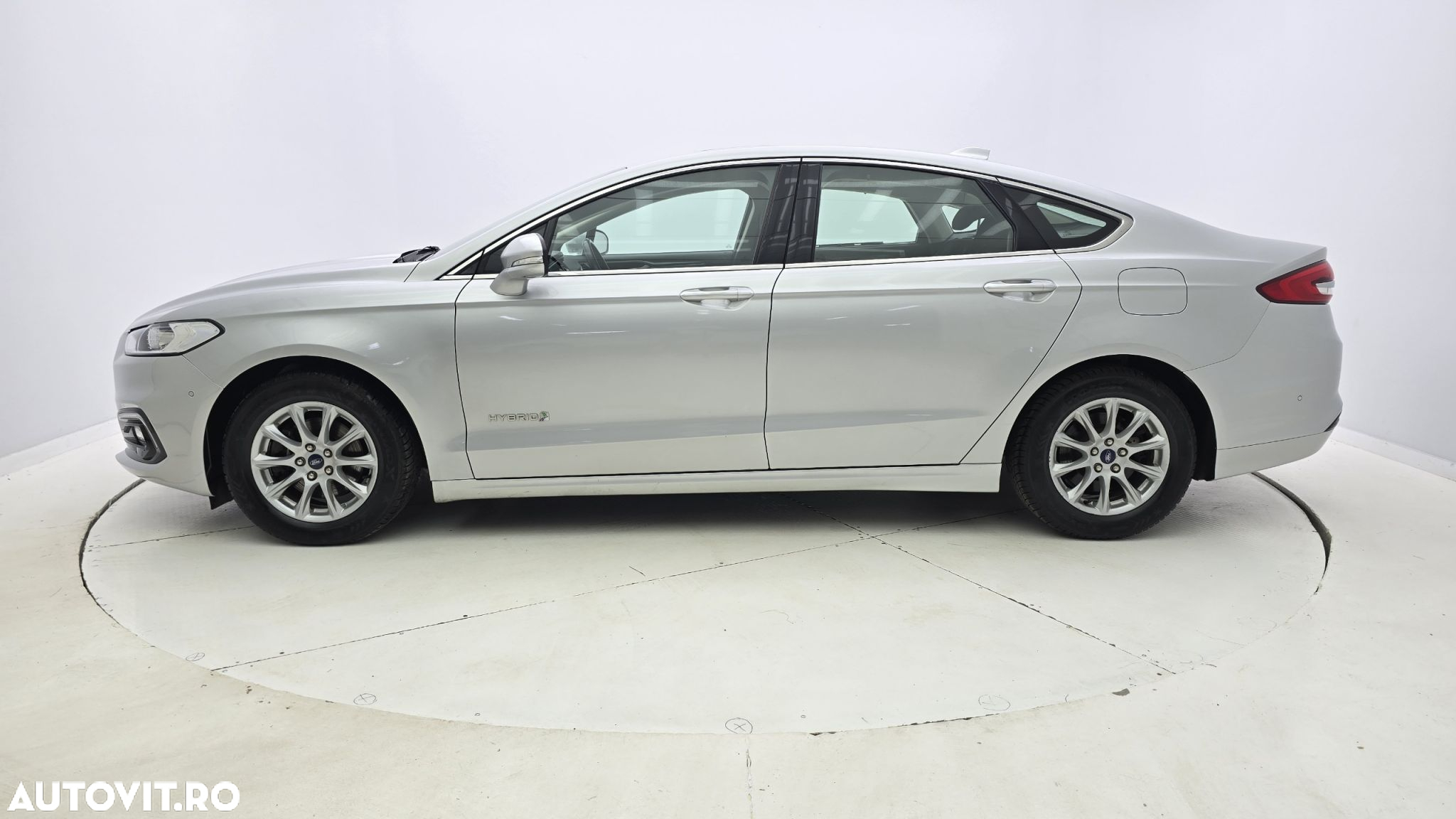 Ford Mondeo 2.0 HEV Trend - 9