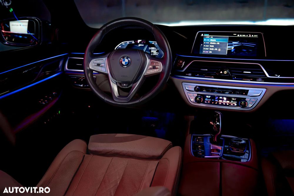 BMW Seria 7 745Le xDrive - 16