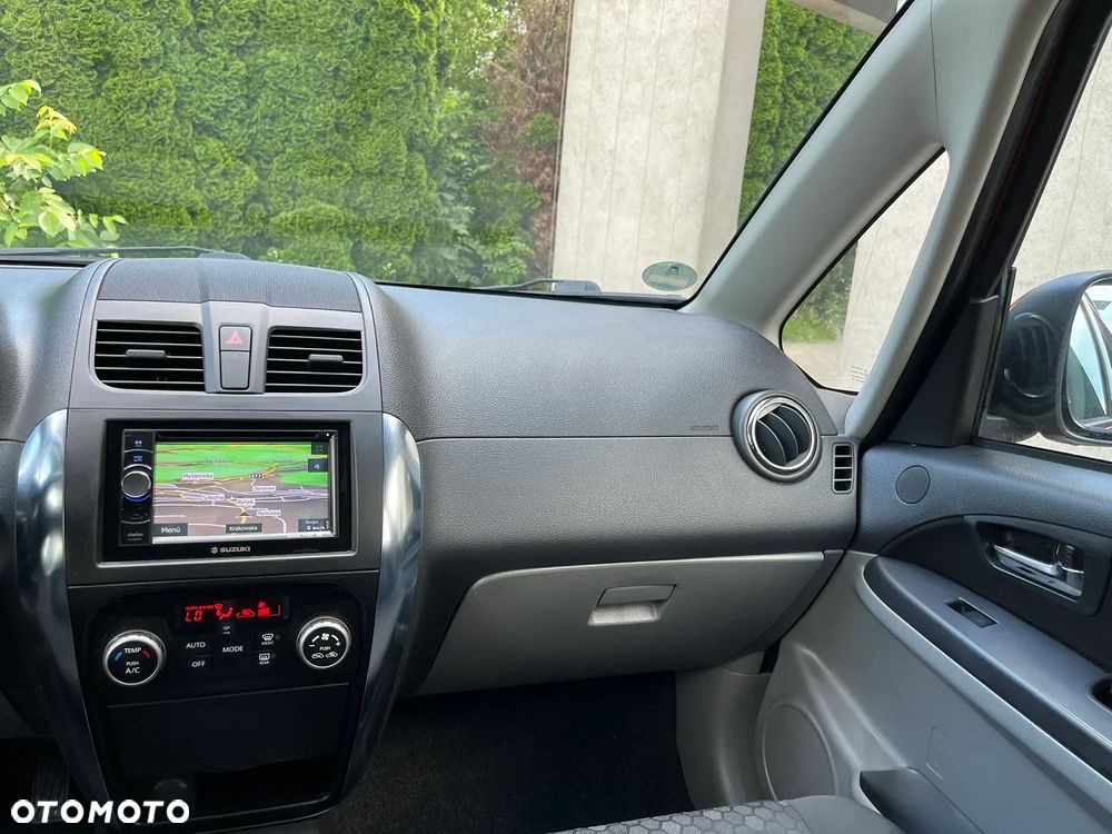 Suzuki SX4 Classic 1.6 VVT 4x4 Style - 17