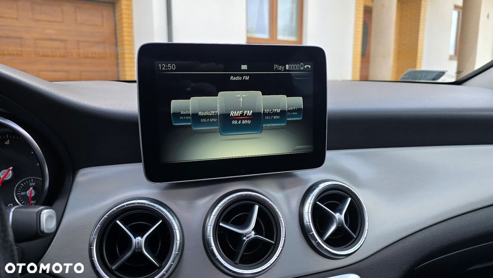 Mercedes-Benz CLA 200 d 7G-DCT AMG Line - 32