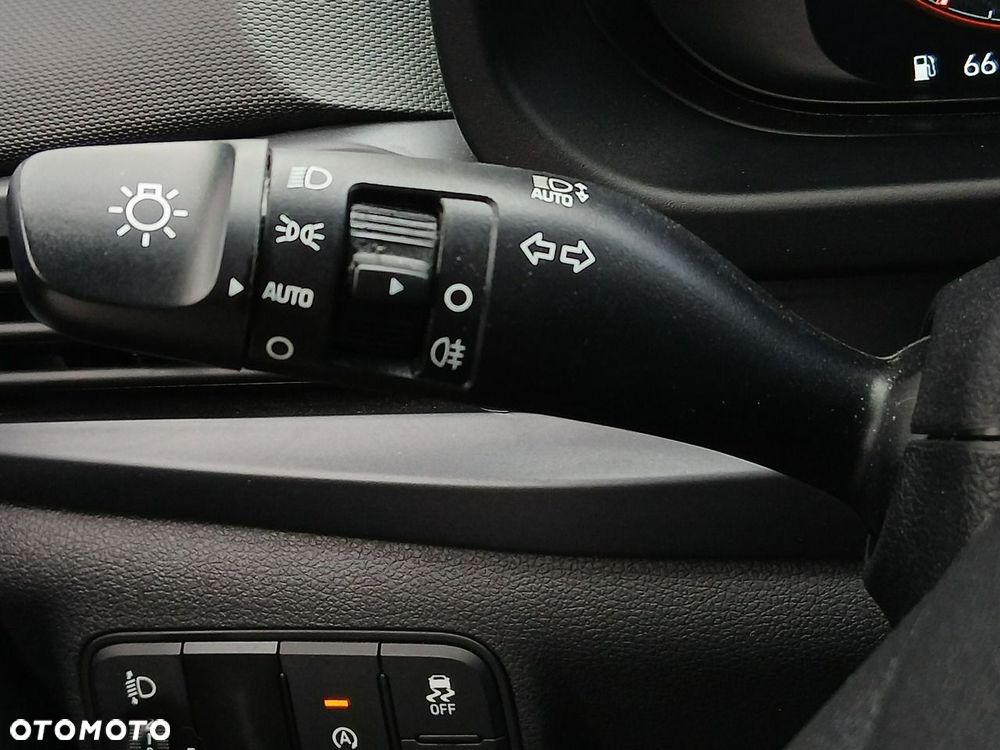 Hyundai i20 1.2 Modern - 30