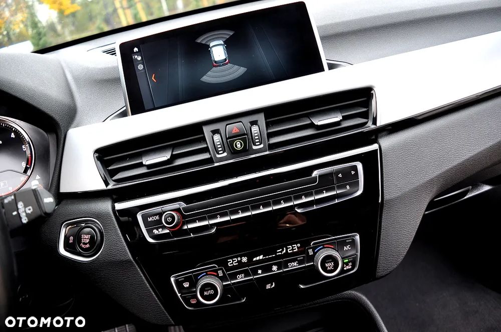 BMW X1 sDrive18d Business Edition - 32