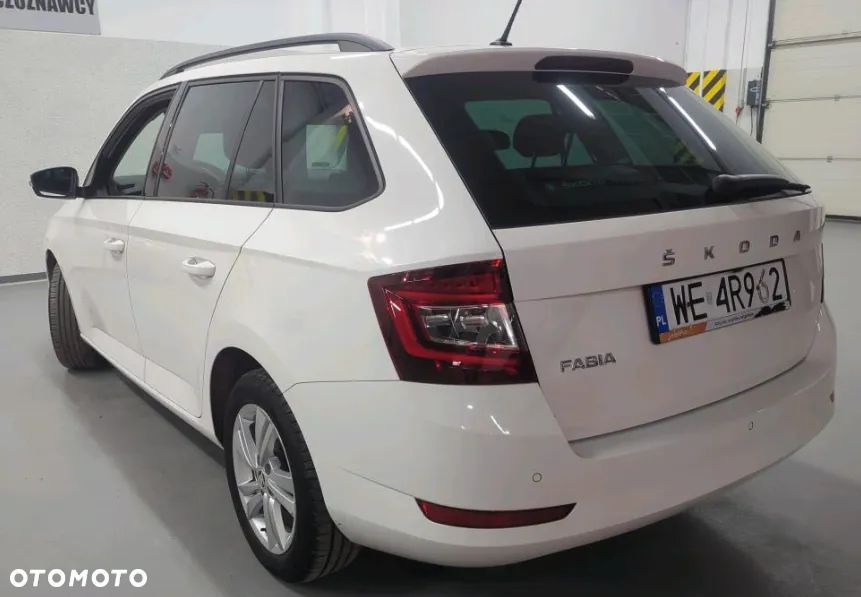 Skoda Fabia 1.0 TSI Ambition Plus - 2