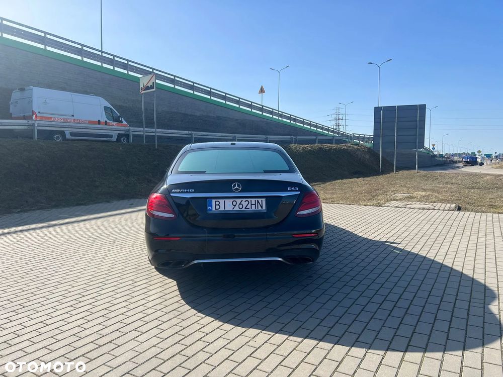 Mercedes-Benz Klasa E 43 AMG 4Matic 9G-TRONIC - 4