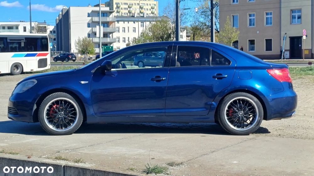 Suzuki Kizashi - 36