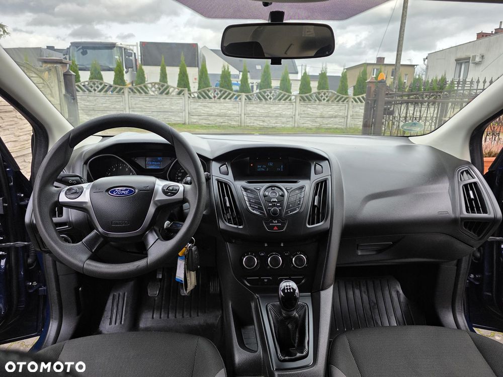 Ford Focus 1.0 EcoBoost Trend - 34