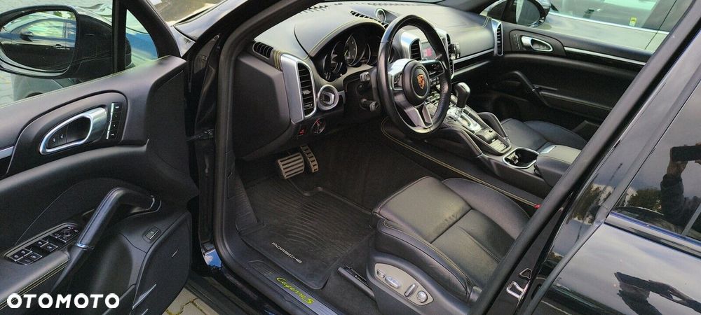 Porsche Cayenne - 10