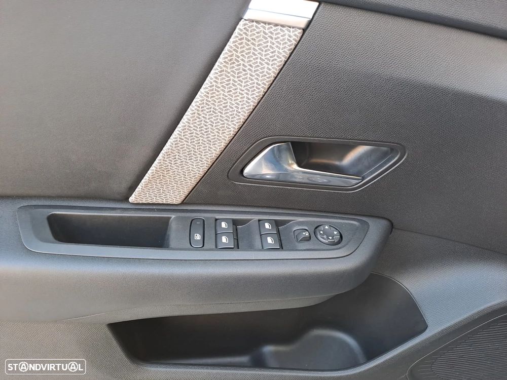 Citroën C4 X 1.2 PureTech Feel Pack EAT8 - 13