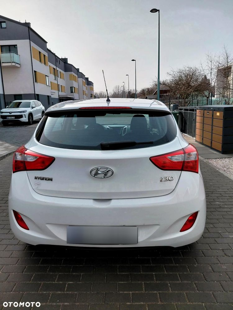 Hyundai i30 1.4 Classic + - 8