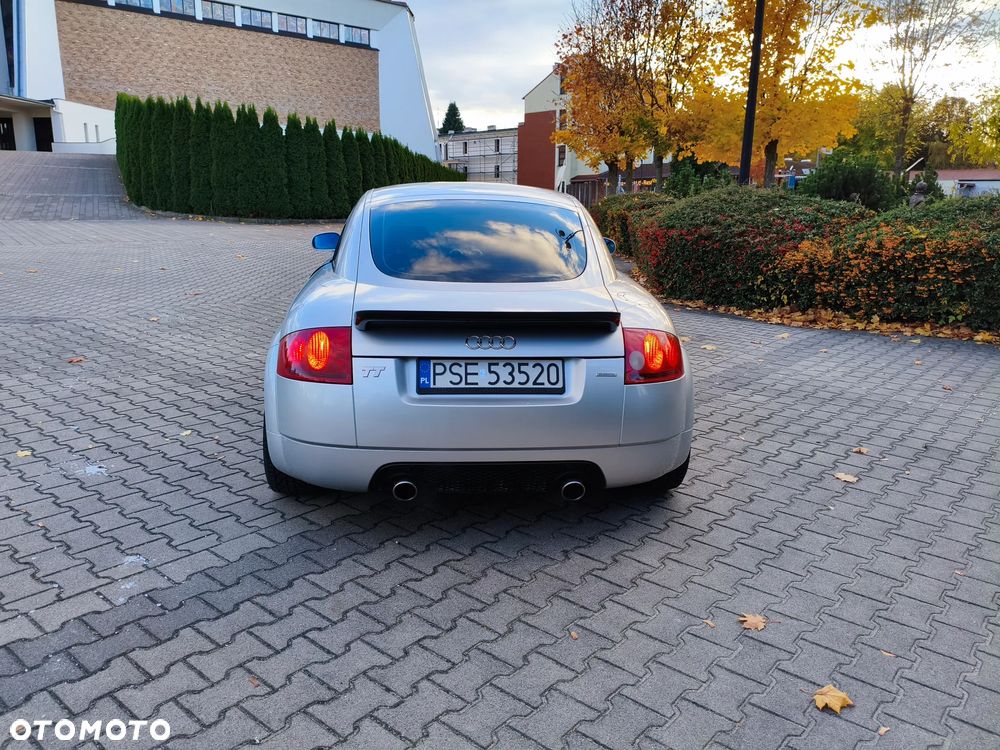 Audi TT Coupé 1.8T Quattro - 7
