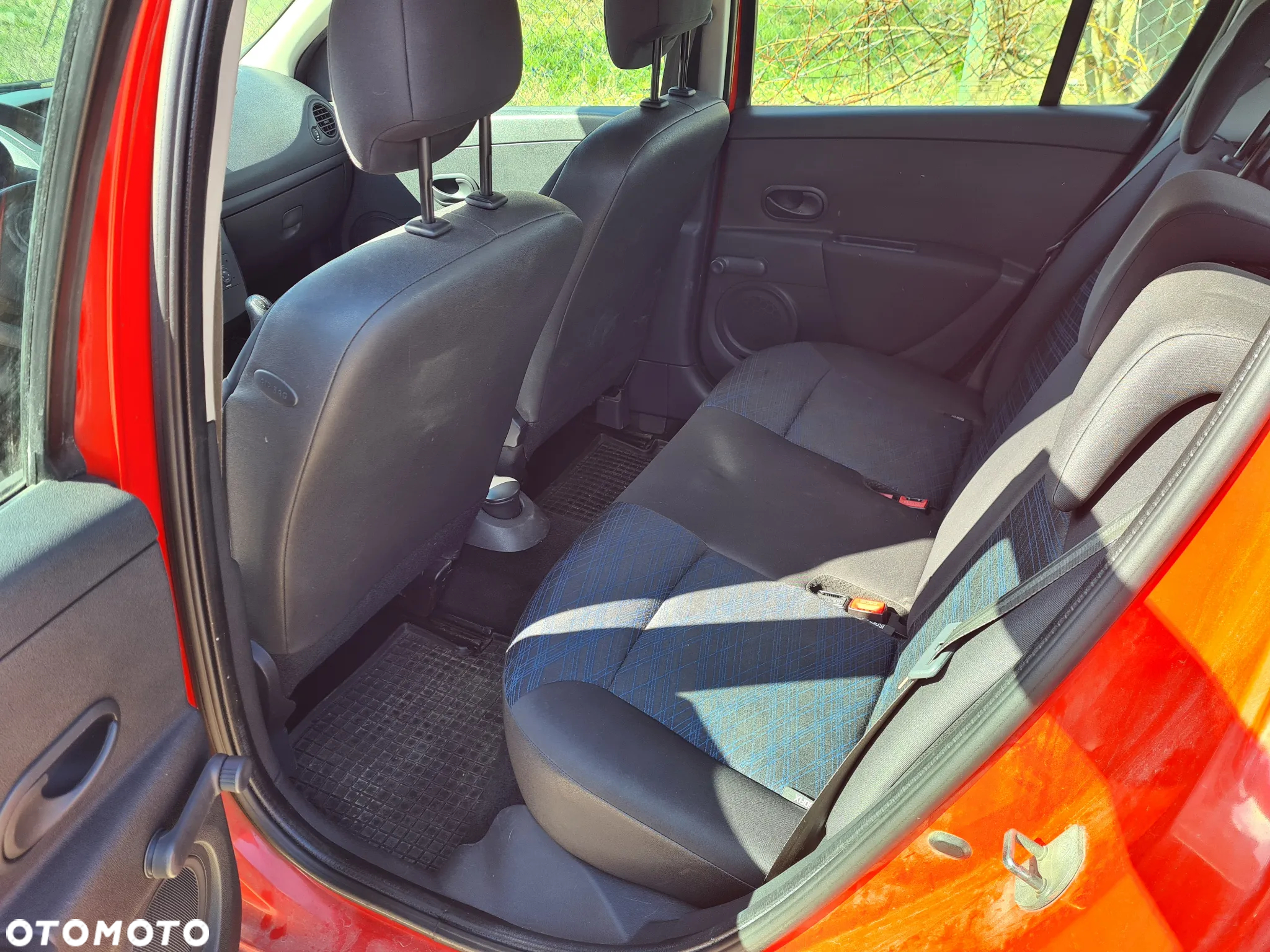 Renault Clio 1.5 dCi Authentique - 12